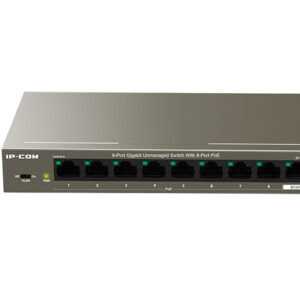 Switch 9 Porte Gigabit Desktop con 8 porte PoE+